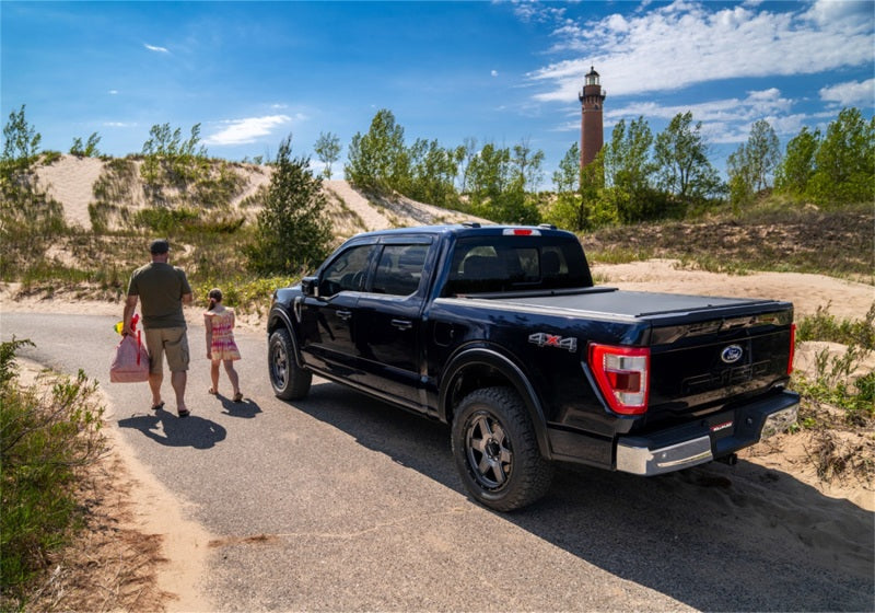 Roll-N-Lock 2019 RAM 1500 65-1/2in M-Series Retractable Tonneau Cover